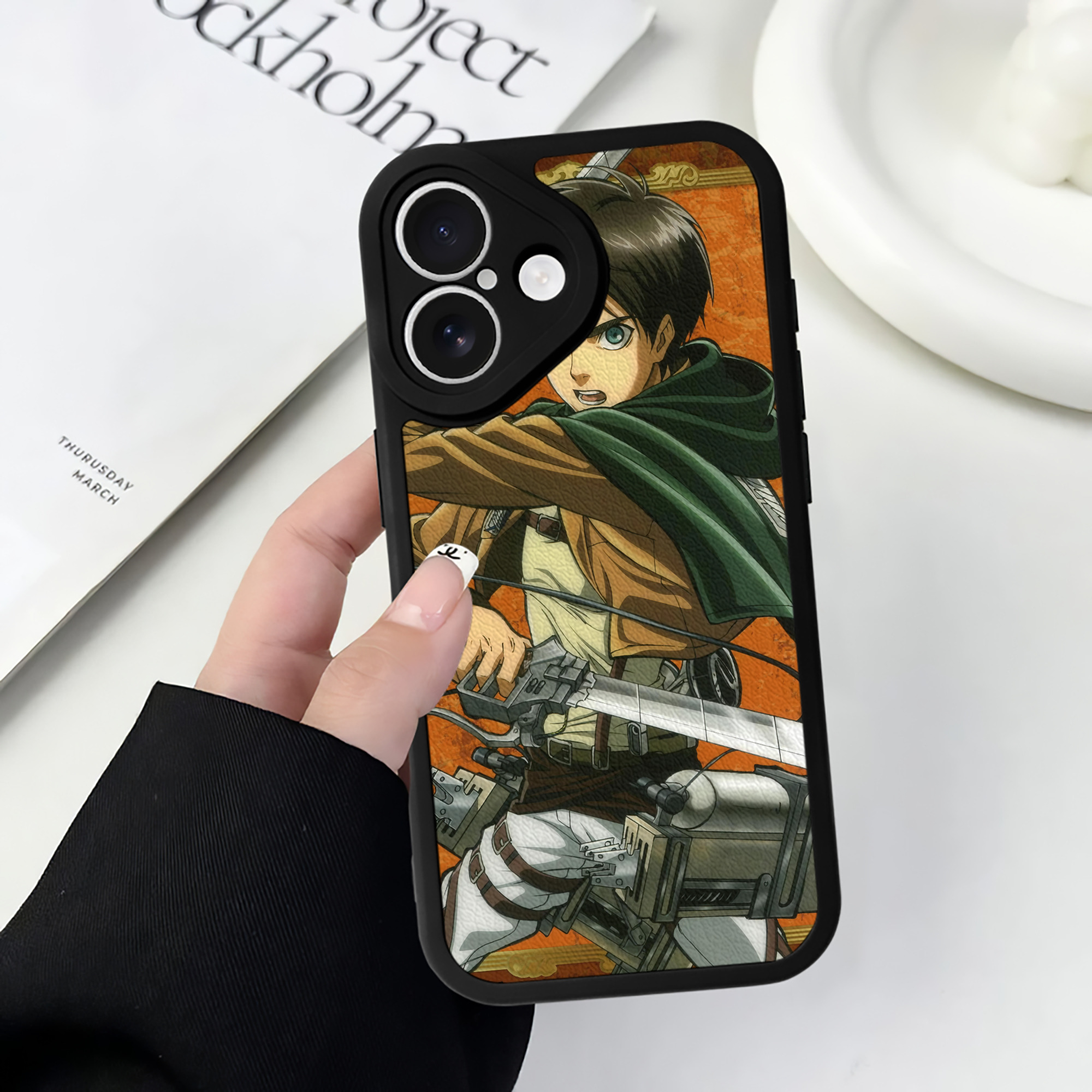 （画像用） 進撃の巨人 Attack on Titan 【iPhone 16シリーズ対応】シリコンスマホケース（レザー調） 材質：シリコン